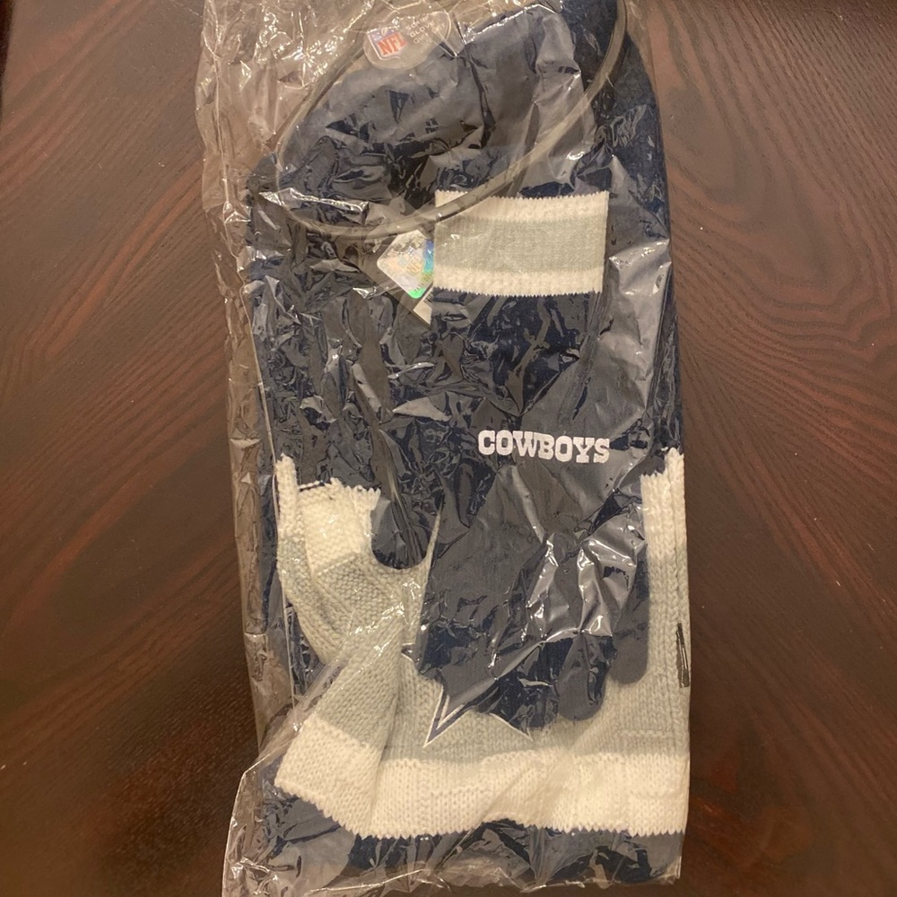 Dallas Cowboys Scarf and Gloves